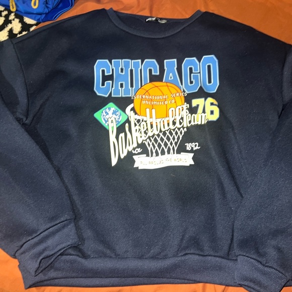 Crewneck - Picture 1 of 4